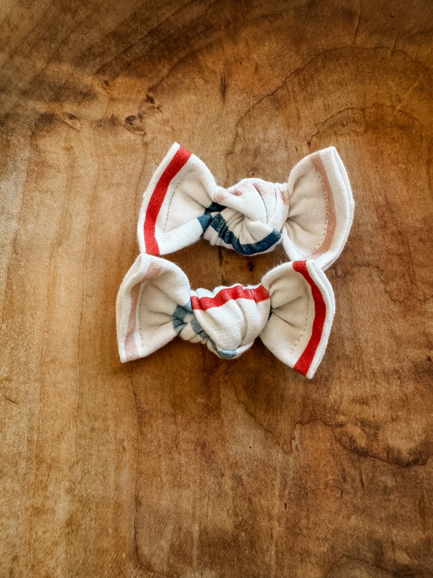 Liberty Stripe Classic Bow Clips