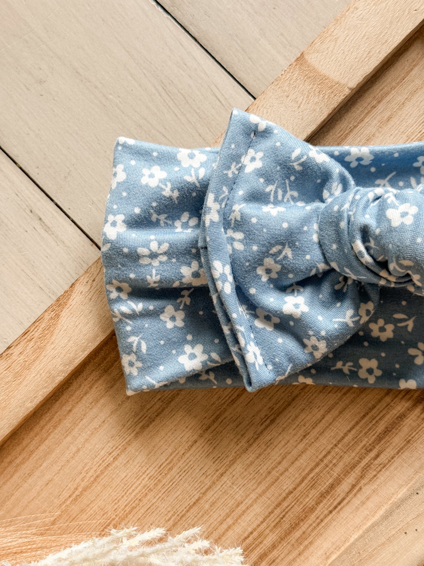 Blooming Sky Chunky Bow