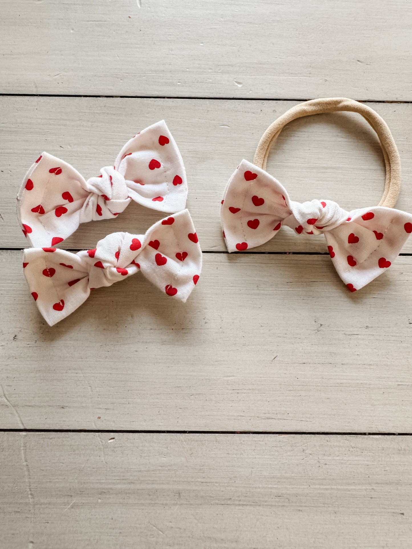 Simple Red Hearts Classic Bow
