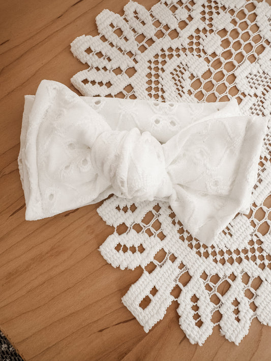 Ella Lace Chunky Bow