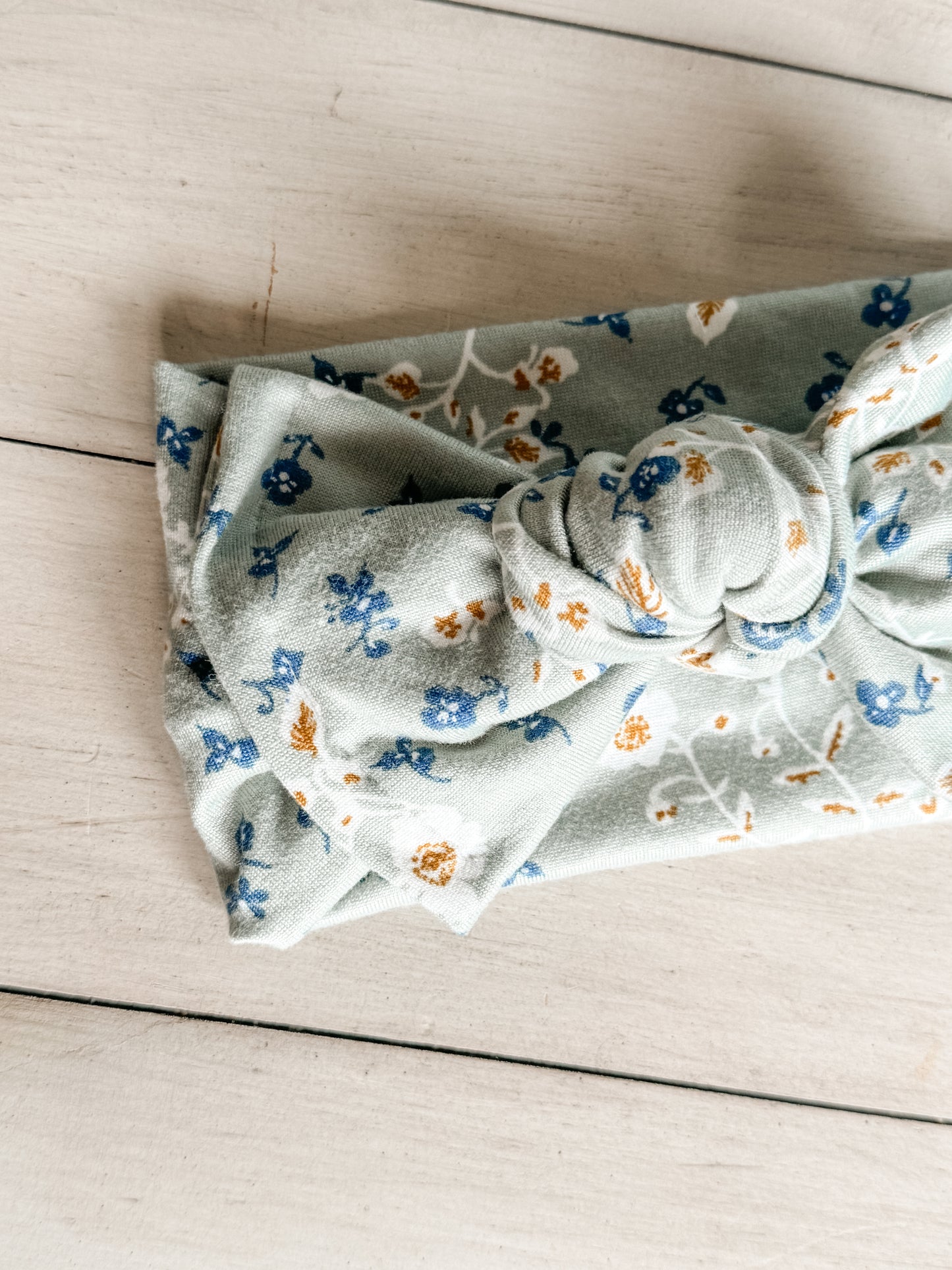 Seafoam Floral Chunky Bow