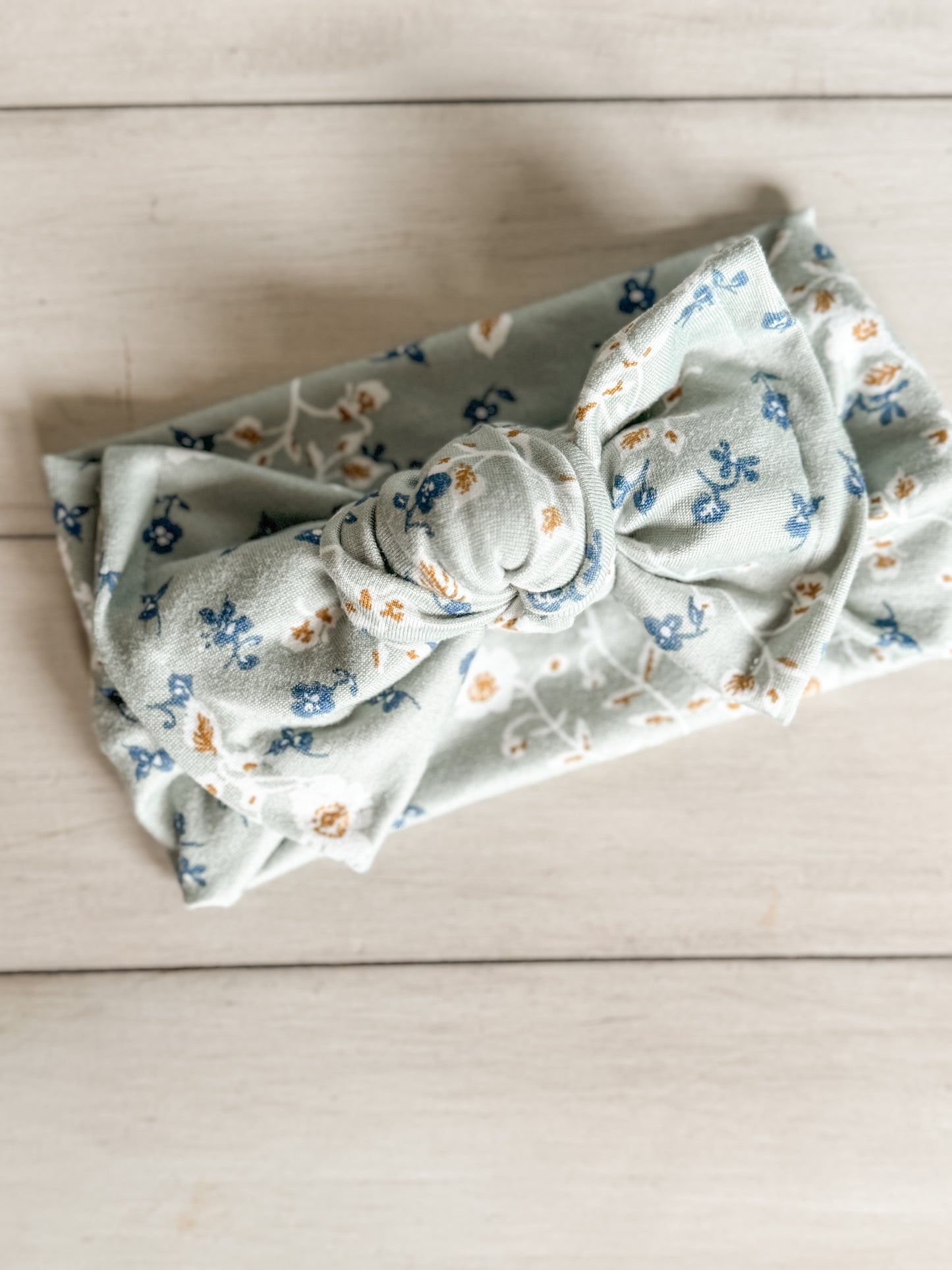Seafoam Floral Chunky Bow