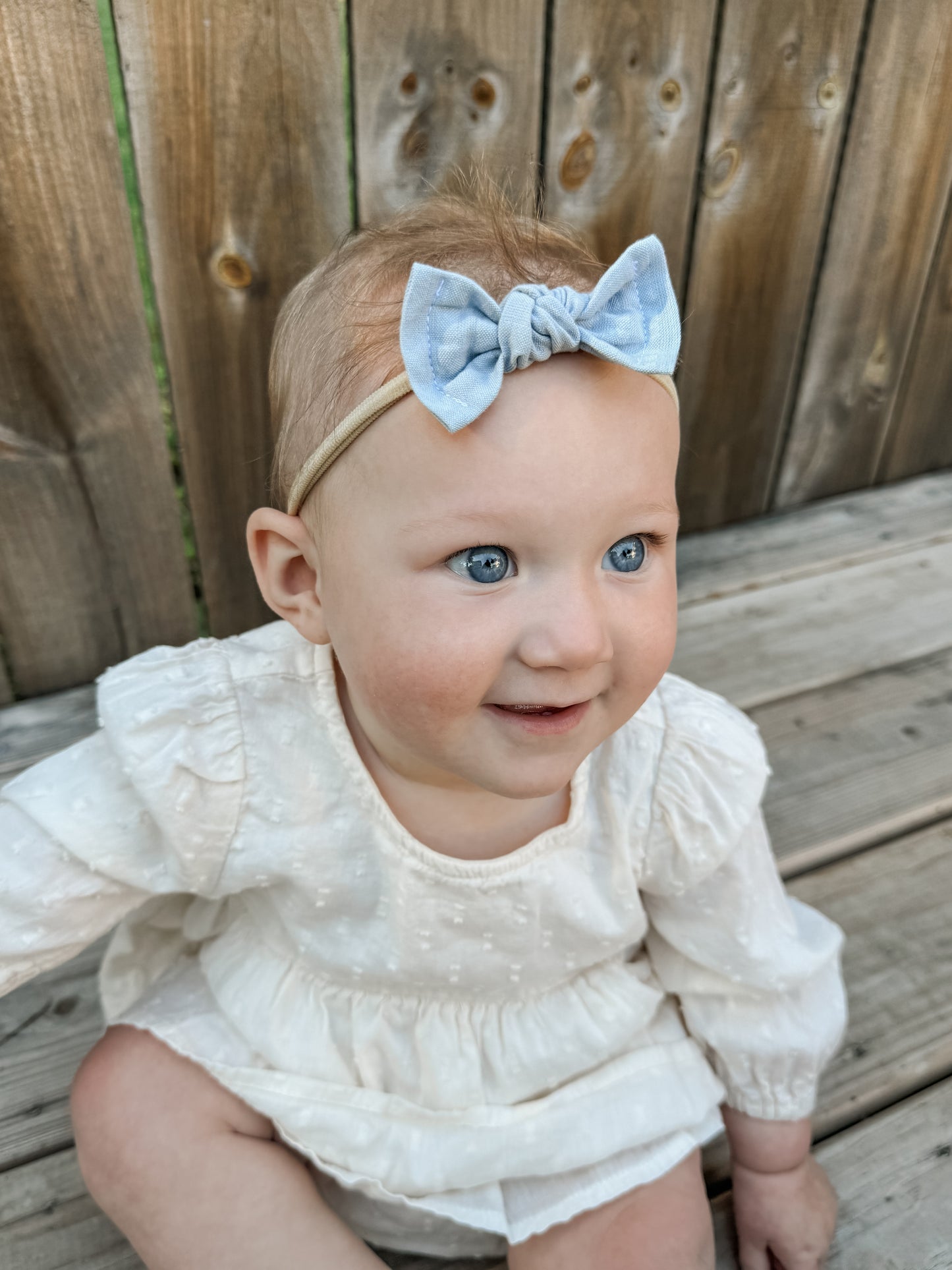 Dreamy Sky Linen Classic Bow